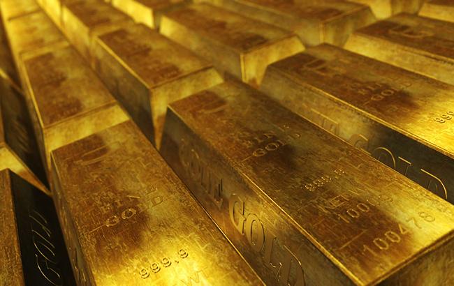 НБУ повысил курс золота до 342,90 тыс. гривен за 10 унций