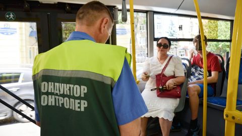 В Киеве уволят всех кондукторов: почему это произойдет