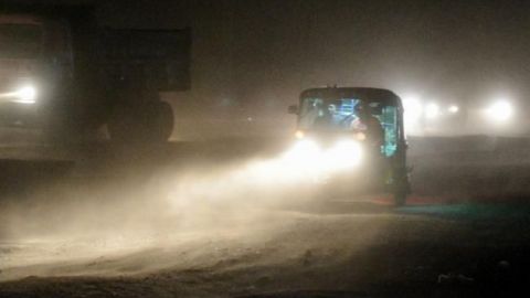 На курорті Кирилівка пройшла піщана буря: відпочиваючі в шоці (відео)