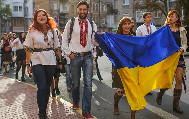 "Єдність усього народу": Порошенко зворушливо привітав українців з Днем вишиванки