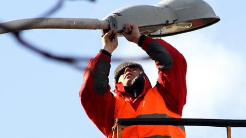 Непогода в Украине: в Луганской области без света остаются более 2000 потребителей