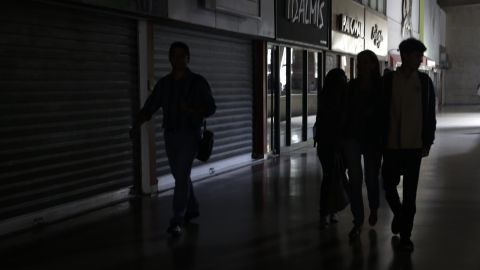 В Ростове сообщают о "блэкауте": много районов без света