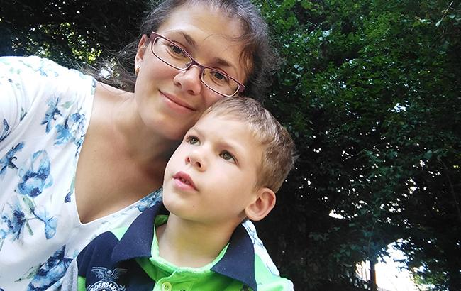 Нужна реабилитация: украинцев просят помочь шестилетнему Макару