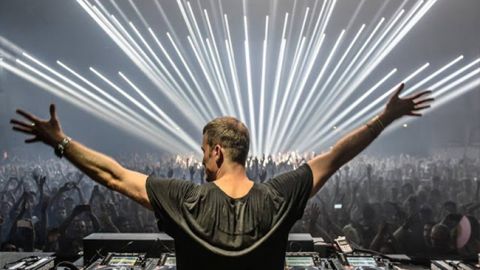 И все осветилось: в рамках шоукейса Photon выступят Ben Klock, Ellen Allien и DVS1