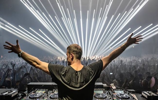 І все освітилося: у межах шоукейсу Photon виступлять Ben Klock, Ellen Allien та DVS1