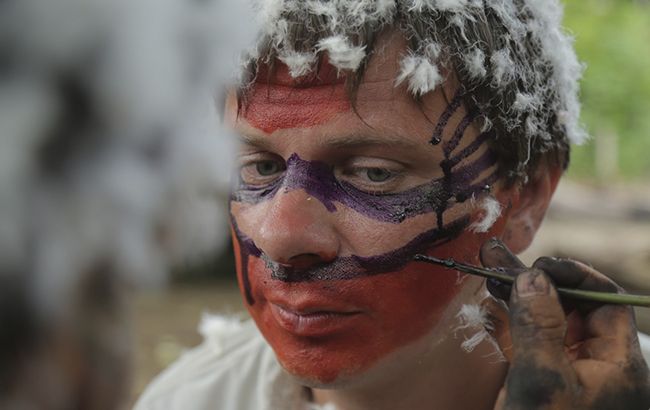 Тіло спалюють, а попіл з'їдають: Комаров шокував ритуалами племені Яномамі