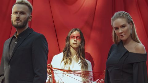 Зірки шоу-бізнесу знялися в кліпі популярної української групи