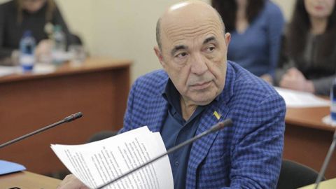 Рабинович: власть, как вурдалак, ночью пытается продать землю Украины