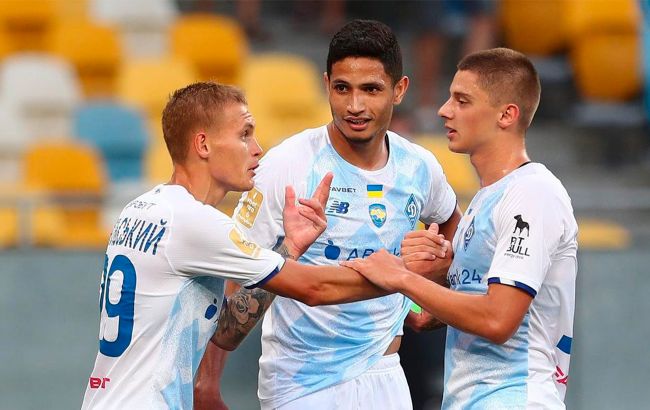 "Динамо" в сухую обыграло "Минай" и стало лидером УПЛ