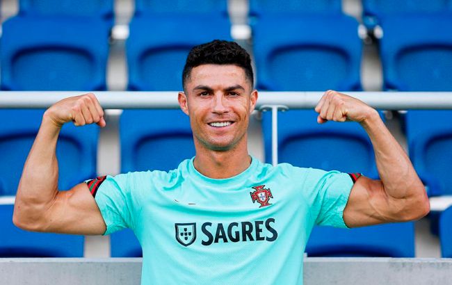 "Манчестер Юнайтед" подтвердил переход Роналду из "Ювентуса"