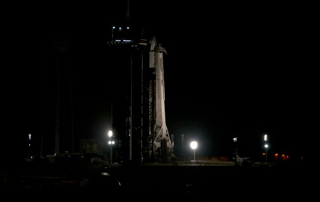 Космический корабль Cargo Dragon успешно стартовал к МКС: видео запуска ракеты