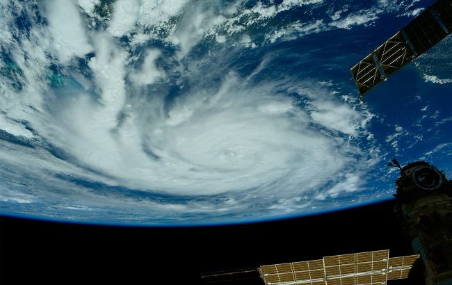 В сотни раз опаснее обычного урагана: "Ида" оставила без света более миллиона человек