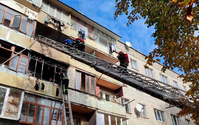 Во Львовской области произошел пожар в жилом доме: есть пострадавшие, среди них дети