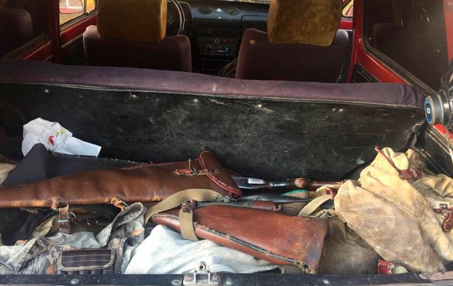 Хотел попасть в зайца: в Харьковской области мужчина на охоте выстрелил в знакомого