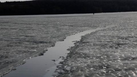 В Херсонской области двое детей утонули на пруду. Одного до сих пор ищут
