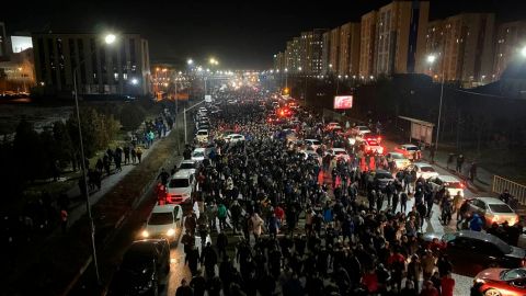 Алмати охопили "газові" протести. Силовики застосувати газ та шумові гранати