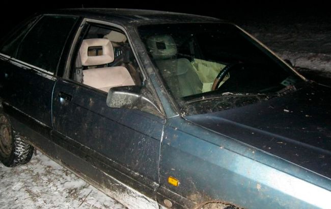 Їхали в бік України. Білоруські прикордонники зі стрільбою зупинили "порушників"