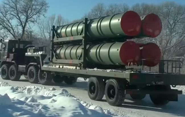 Россия направила на "учения" в Беларусь два дивизиона ракетных комплексов С-400