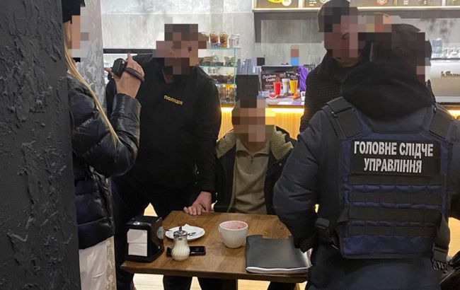 У Херсоні на хабарі затримали депутата облради: вимагав гроші за "спокійний" бізнес