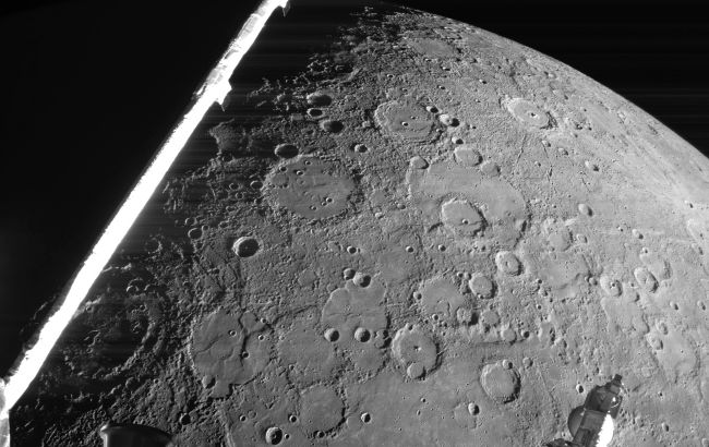 Зонд BepiColombo сфотографировал поверхность Меркурия: впечатляющий кадр