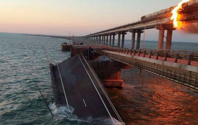 Взрыв и обвал на Крымском мосту: что известно на данный момент