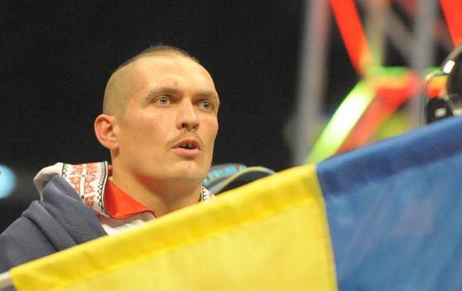 Усик показал свою патриотическую капу