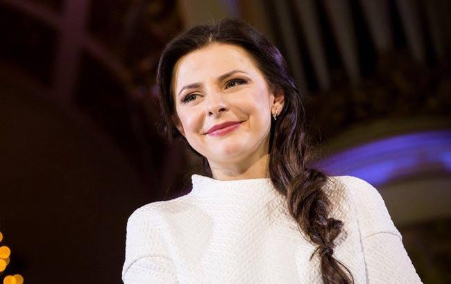 "Непросто було підбадьорювати їх, розуміючи, що не всі повернуться з війни": українська співачка про виступи перед АТОвцями