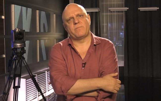 Мыкола Вересень, обливший гостя водой в прямом эфире, объяснил свой поступок