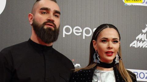 М1 Music Awards 2017: The Hardkiss взорвали сеть ярким выступлением (видео)