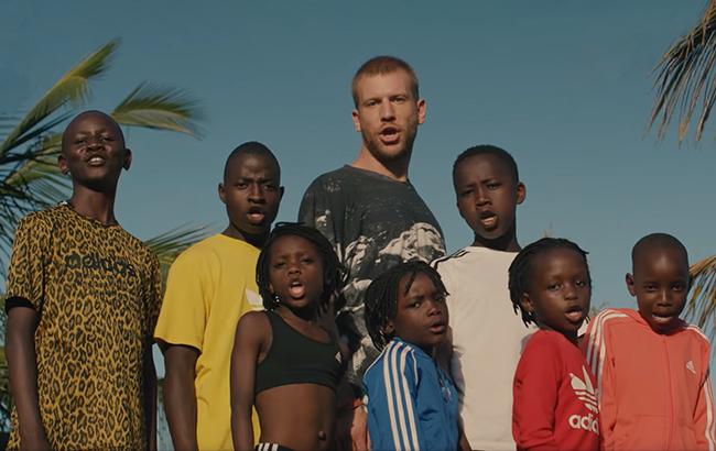 Африка Дорна: текст песни и интересные факты о новом клипе украинского певца