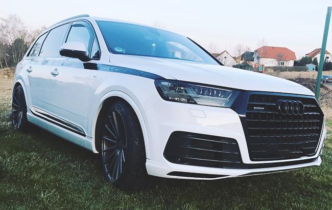 У Києві викрали автомобіль у зірки українського футболу