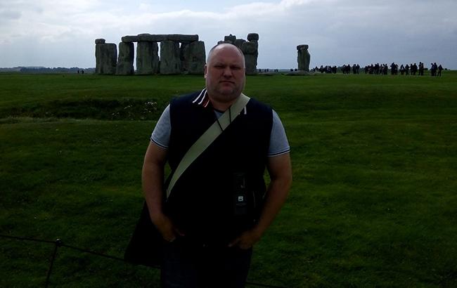 "А ты растоптал свой Айфон?" Российский депутат показал, что нужно делать с американскими товарами (видео)