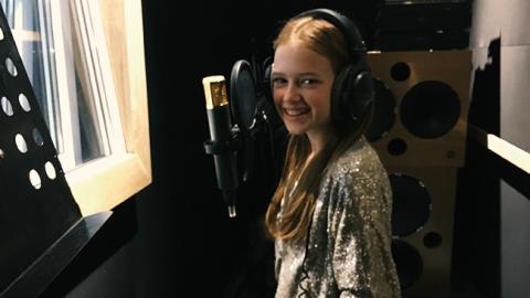 "In&nbsp;Love With&nbsp;Kyiv": юна українка записала неофіційний гімн фіналу Ліги чемпіонів