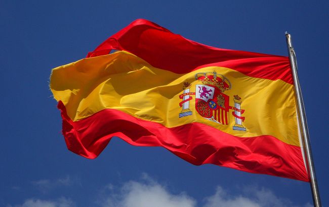 Испания приостанавливает выдачу россиянам "золотых виз"