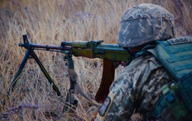 Окупанти на Донбасі п'ять разів порушили "тишу", стріляли з гранатометів і кулеметів