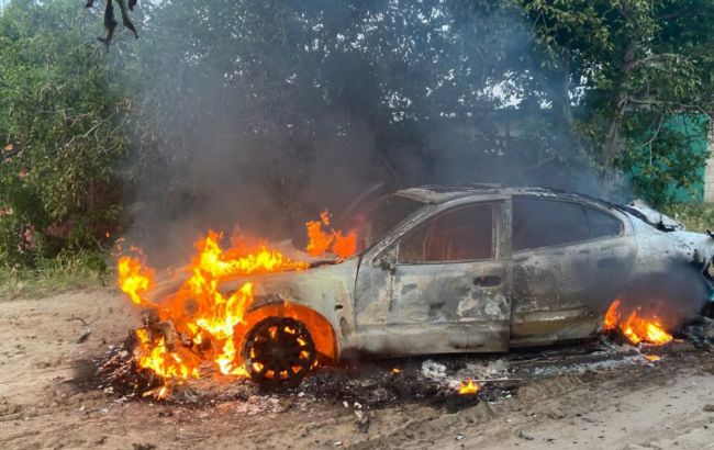 Війська РФ обстріляли Дніпропетровську область: горіли авто та будинки, серед поранених - дитина