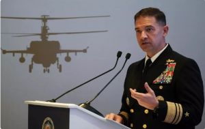 "Поки ми розмовляємо, воно горить": американський адмірал про успіхи ВМС США проти Ірану