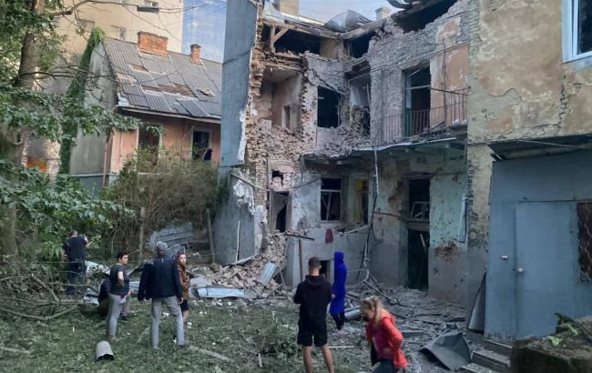 У Львові зросла кількість постраждалих після нічного обстрілу, серед них – дитина