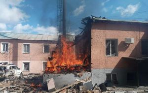 Росіяни вдень атакували відділок поліції у Прилуках (фото)