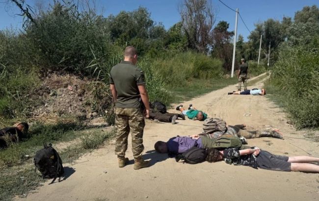 На човні через Дунай: прикордонники викрили спробу незаконного перетину кордону