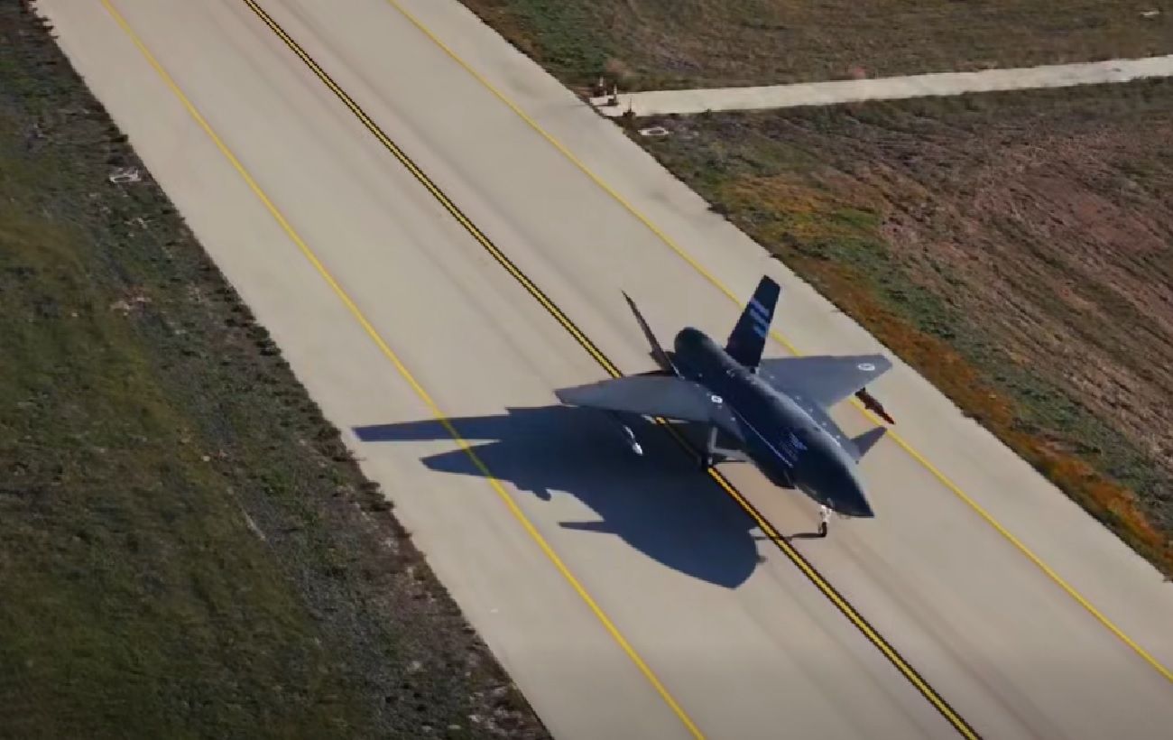 Турецький Bayraktar став першим у світі дроном, який збив літак ракетами "повітря - повітря"