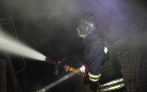 Нічний обстріл Черкас: частина міста знеструмлена, пошкоджені будинки, є поранені