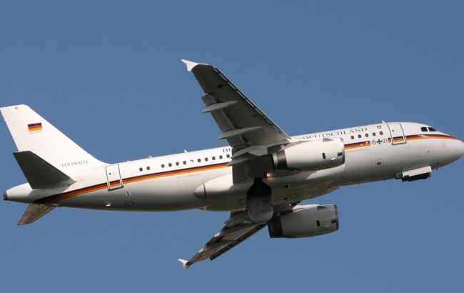 Літак міністра внутрішніх справ Німеччини здійснив екстрену посадку: подробиці інциденту