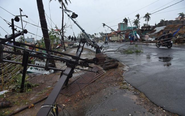 Кількість жертв циклону в Індії зросла