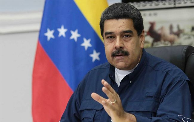 Мадуро проводит в Венесуэле военные учения