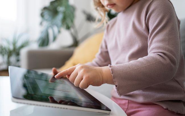 Ці способи допоможуть батькам захистити дитину від небезпечного контенту в інтернеті