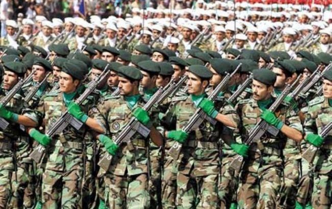 Іран почав військові навчання в Ормузькій протоці