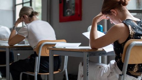 НМТ можна буде здати за кордоном: в яких країнах