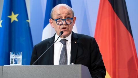 Голова МЗС Франції: я не вірю в наміри Росії здійснити військові дії проти України