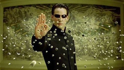 Нео уже не тот: в сеть слили фото со съемок четвертой "Матрицы"